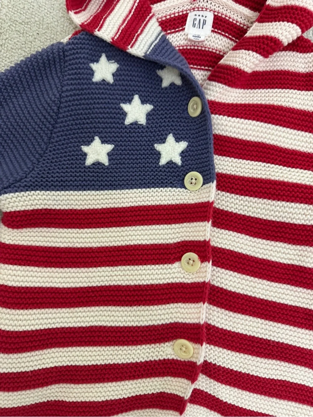 GAP knit bear